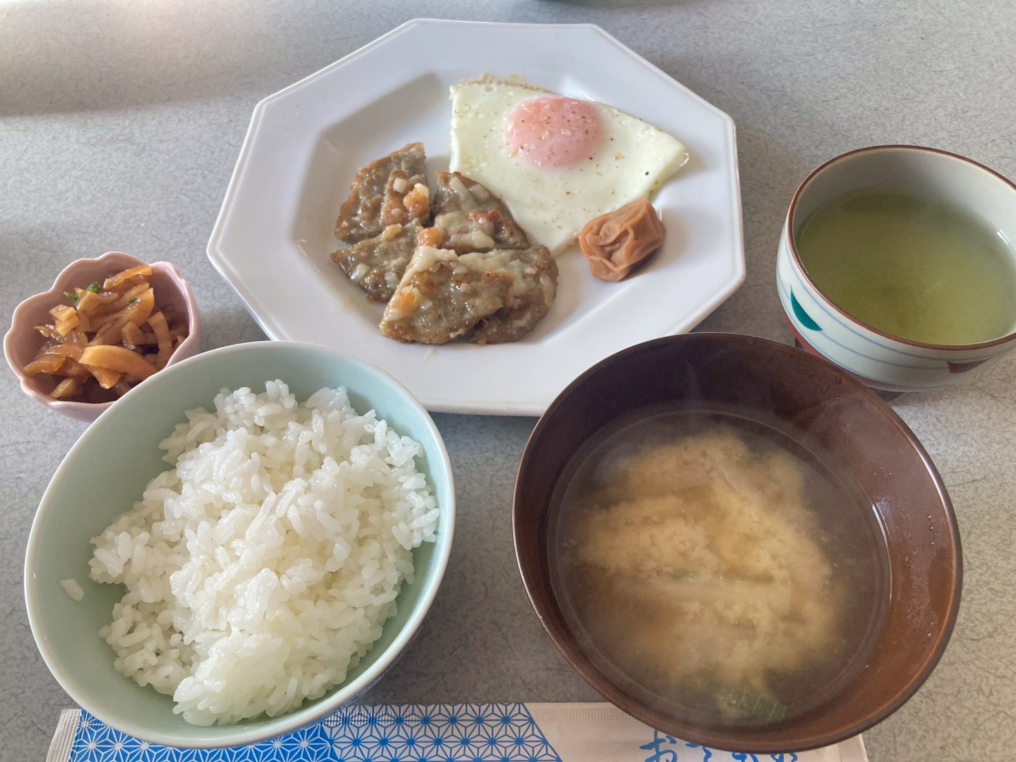 手作りの朝食・夕食